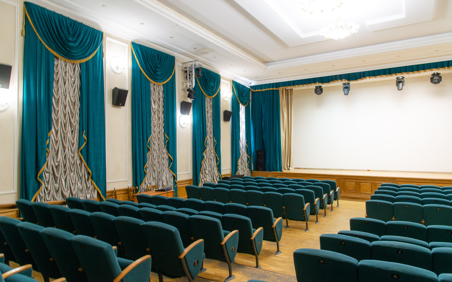 Отель парк Крестовский конференц зал